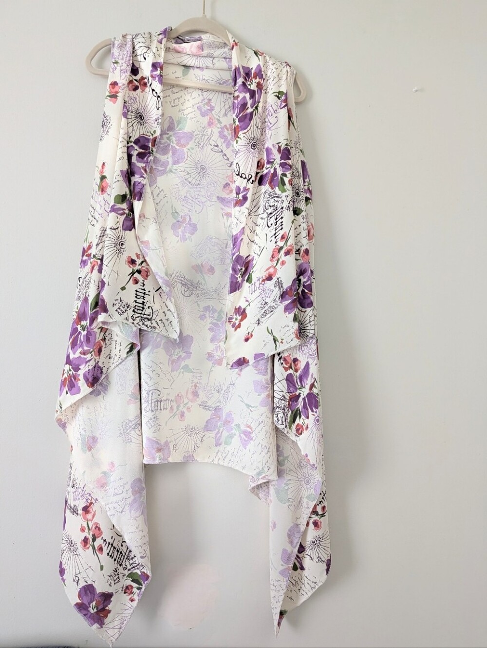 Floral Waterfall Vest -‎ Purple & White